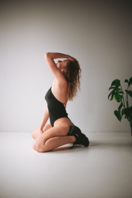 red dress studio sesja kobieca buduarowa żory katowice wodzisław rybnik jastrzębie śląsk fotograf