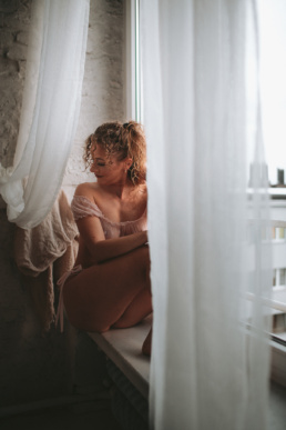 red dress studio sesja kobieca buduarowa żory katowice wodzisław rybnik jastrzębie śląsk fotograf