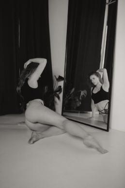 red dress studio sesja kobieca buduarowa żory katowice wodzisław rybnik jastrzębie śląsk fotograf