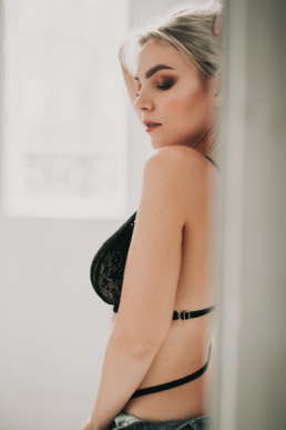 Bytom, Cieszyn, Gliwice, Jastrzębie, Katowice, Rybnik, Wodzisław, Zabrze, aesthetic, bielizna, body, boudoir, buduarowa, fotograf, fotografia, jeansy, pinterest, poranek, rajstopy, sensual, sensualna, sesja kobieca, studio, Żory