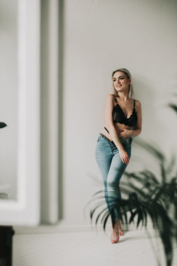 Bytom, Cieszyn, Gliwice, Jastrzębie, Katowice, Rybnik, Wodzisław, Zabrze, aesthetic, bielizna, body, boudoir, buduarowa, fotograf, fotografia, jeansy, pinterest, poranek, rajstopy, sensual, sensualna, sesja kobieca, studio, Żory