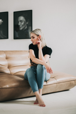 Bytom, Cieszyn, Gliwice, Jastrzębie, Katowice, Rybnik, Wodzisław, Zabrze, aesthetic, bielizna, body, boudoir, buduarowa, fotograf, fotografia, jeansy, pinterest, poranek, rajstopy, sensual, sensualna, sesja kobieca, studio, Żory