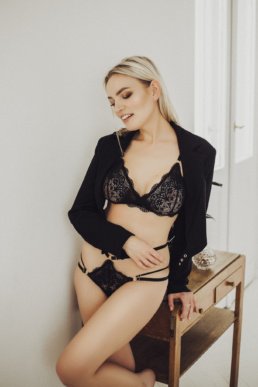 Bytom, Cieszyn, Gliwice, Jastrzębie, Katowice, Rybnik, Wodzisław, Zabrze, aesthetic, bielizna, body, boudoir, buduarowa, fotograf, fotografia, jeansy, pinterest, poranek, rajstopy, sensual, sensualna, sesja kobieca, studio, Żory