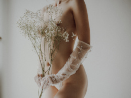 Aesthetic, Biel, Bielizna, Body, Bytom, Fotograf, Fotografia, Gipsówka, Gliwice, Jastrzębie, Jeansy, Katowice, Kobieca, Kwiaty, Minimalistyczna, Minimalizm, Racibórz, Rybnik, Sesja, Studio, Wodzisław, Śląsk, Żory,