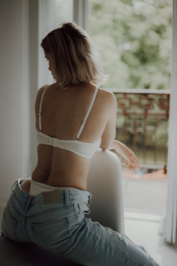 Aesthetic, Biel, Bielizna, Body, Bytom, Fotograf, Fotografia, Gipsówka, Gliwice, Jastrzębie, Jeansy, Katowice, Kobieca, Kwiaty, Minimalistyczna, Minimalizm, Racibórz, Rybnik, Sesja, Studio, Wodzisław, Śląsk, Żory
