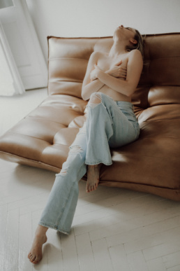 Aesthetic, Biel, Bielizna, Body, Bytom, Fotograf, Fotografia, Gipsówka, Gliwice, Jastrzębie, Jeansy, Katowice, Kobieca, Kwiaty, Minimalistyczna, Minimalizm, Racibórz, Rybnik, Sesja, Studio, Wodzisław, Śląsk, Żory