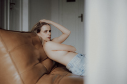 Aesthetic, Biel, Bielizna, Body, Bytom, Fotograf, Fotografia, Gipsówka, Gliwice, Jastrzębie, Jeansy, Katowice, Kobieca, Kwiaty, Minimalistyczna, Minimalizm, Racibórz, Rybnik, Sesja, Studio, Wodzisław, Śląsk, Żory