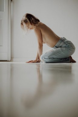 Aesthetic, Biel, Bielizna, Body, Bytom, Fotograf, Fotografia, Gipsówka, Gliwice, Jastrzębie, Jeansy, Katowice, Kobieca, Kwiaty, Minimalistyczna, Minimalizm, Racibórz, Rybnik, Sesja, Studio, Wodzisław, Śląsk, Żory