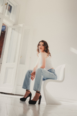 Bytom, Gliwice, Jastrzębie, Racibórz, Rybnik, Wodzisław, aesthetic, buduarowa, classy, elegant, fotograf, fotografia, portretowa, sensualna, sesja kobieca, studio, Śląsk, Żory