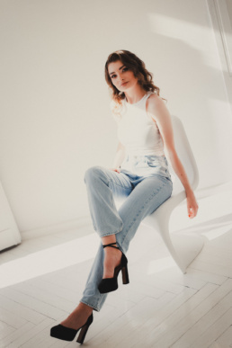 Bytom, Gliwice, Jastrzębie, Racibórz, Rybnik, Wodzisław, aesthetic, buduarowa, classy, elegant, fotograf, fotografia, portretowa, sensualna, sesja kobieca, studio, Śląsk, Żory