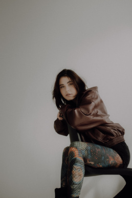 Bytom, Gliwice, Jastrzębie, Katowice, Pawłowice, Racibórz, Ruda Śląska, Rybnik, Wodzisław, aesthetic, minimalizm, sensual, sesja kobieca, studio, zmysłowa, Śląsk, światło naturalne, Żory